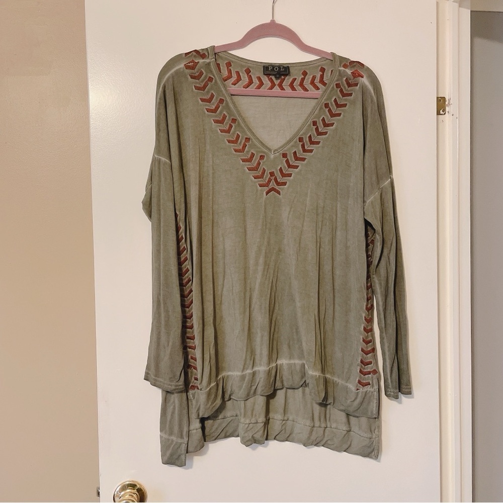 POL Green Acid Wash V Neck Blouse Size M